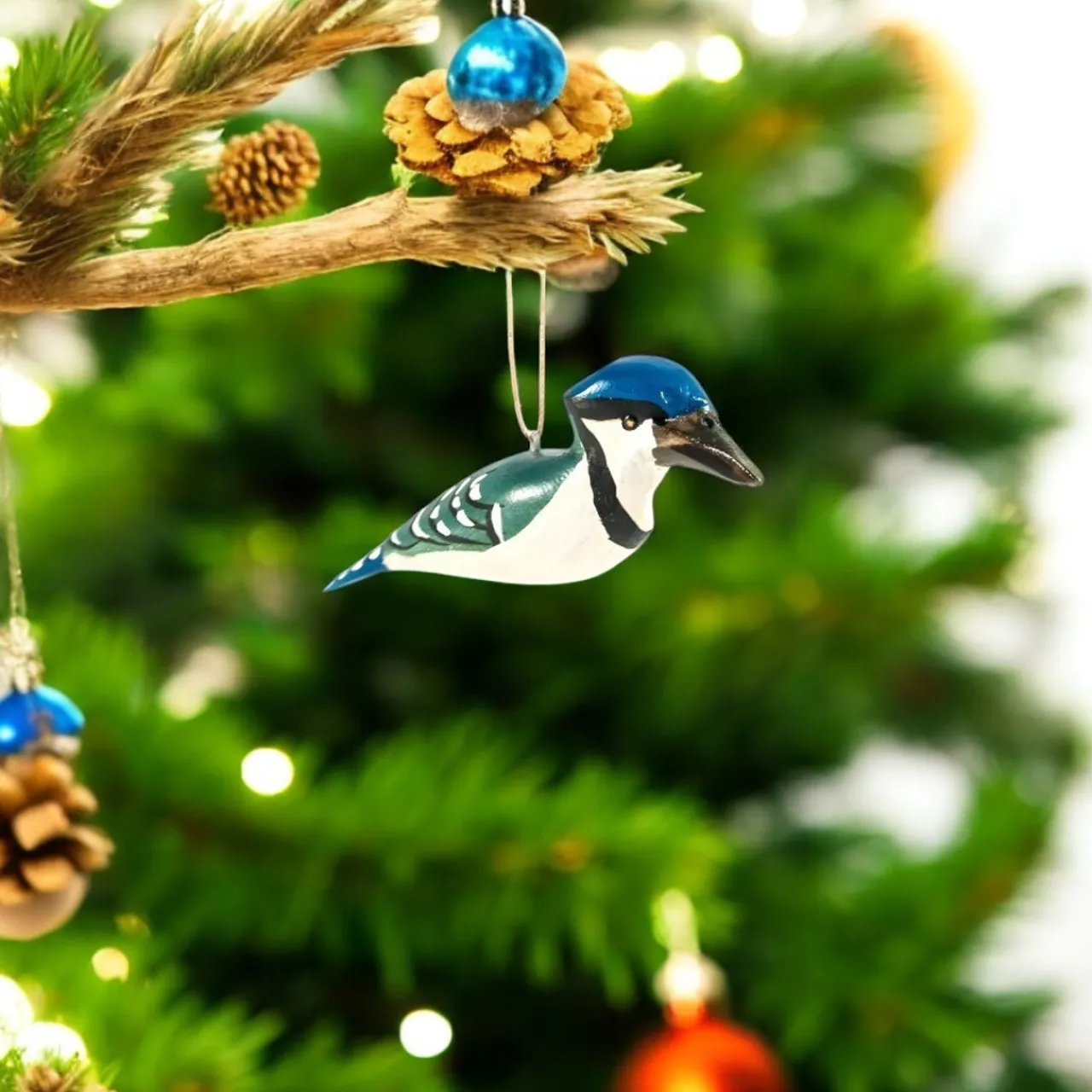 Blue Jay Wood Bird Ornament< Fashion