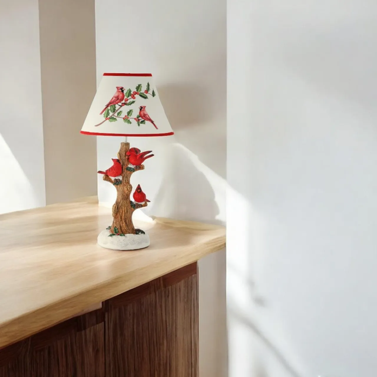 Cardinal Lamp with Shade< Discount