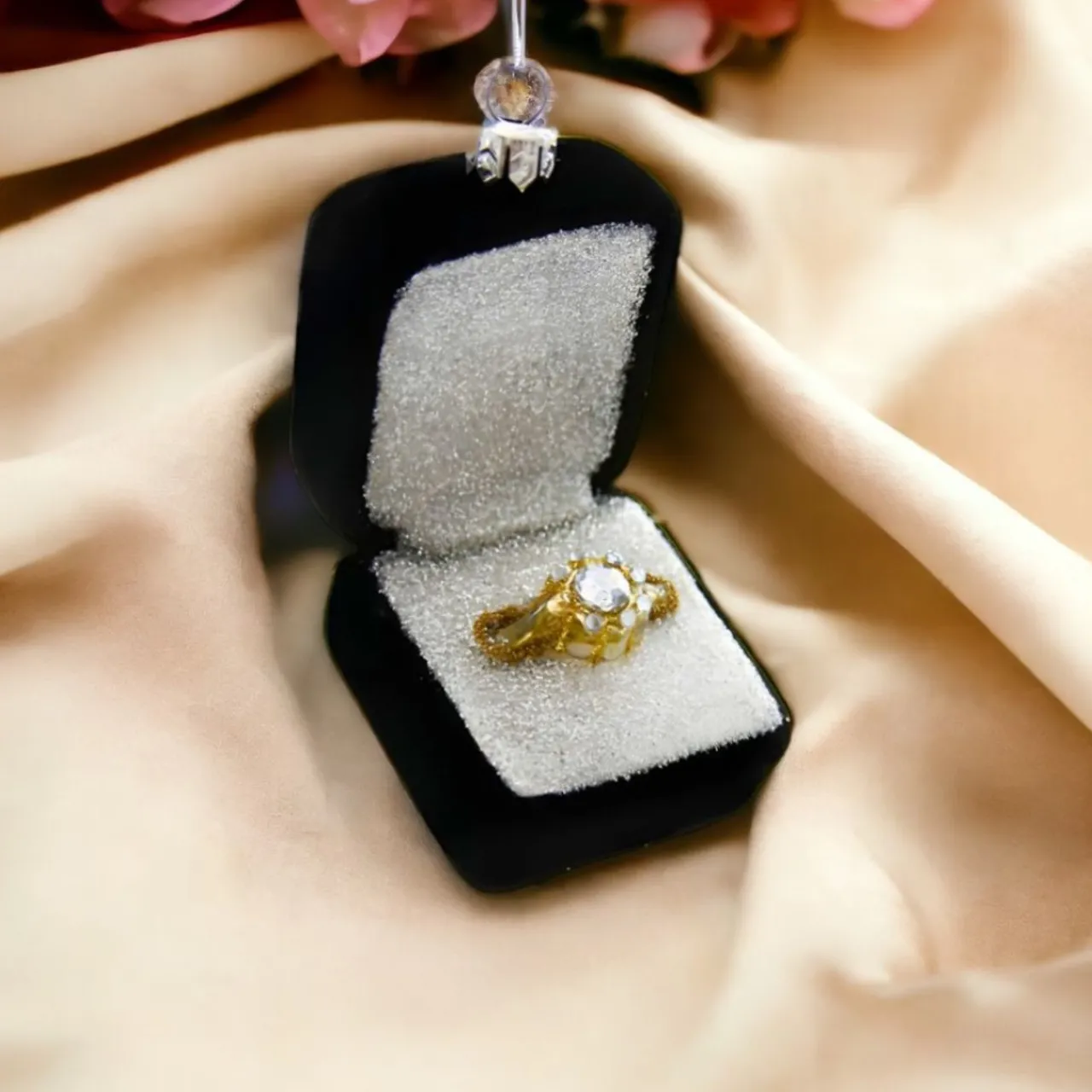 Cody Foster Glass Engagement Ring In Black Box Ornament< Fashion