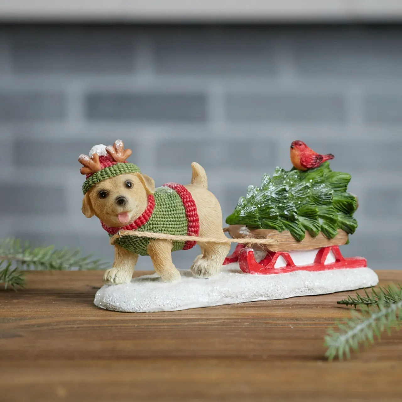 Dog Pulling Sleigh Figurine< Fashion