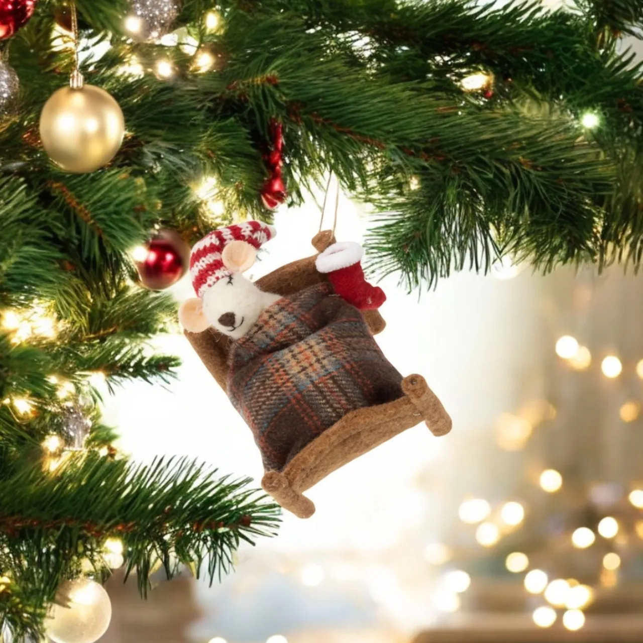 Felt Christmas Mouse in Bed Ornament< Best