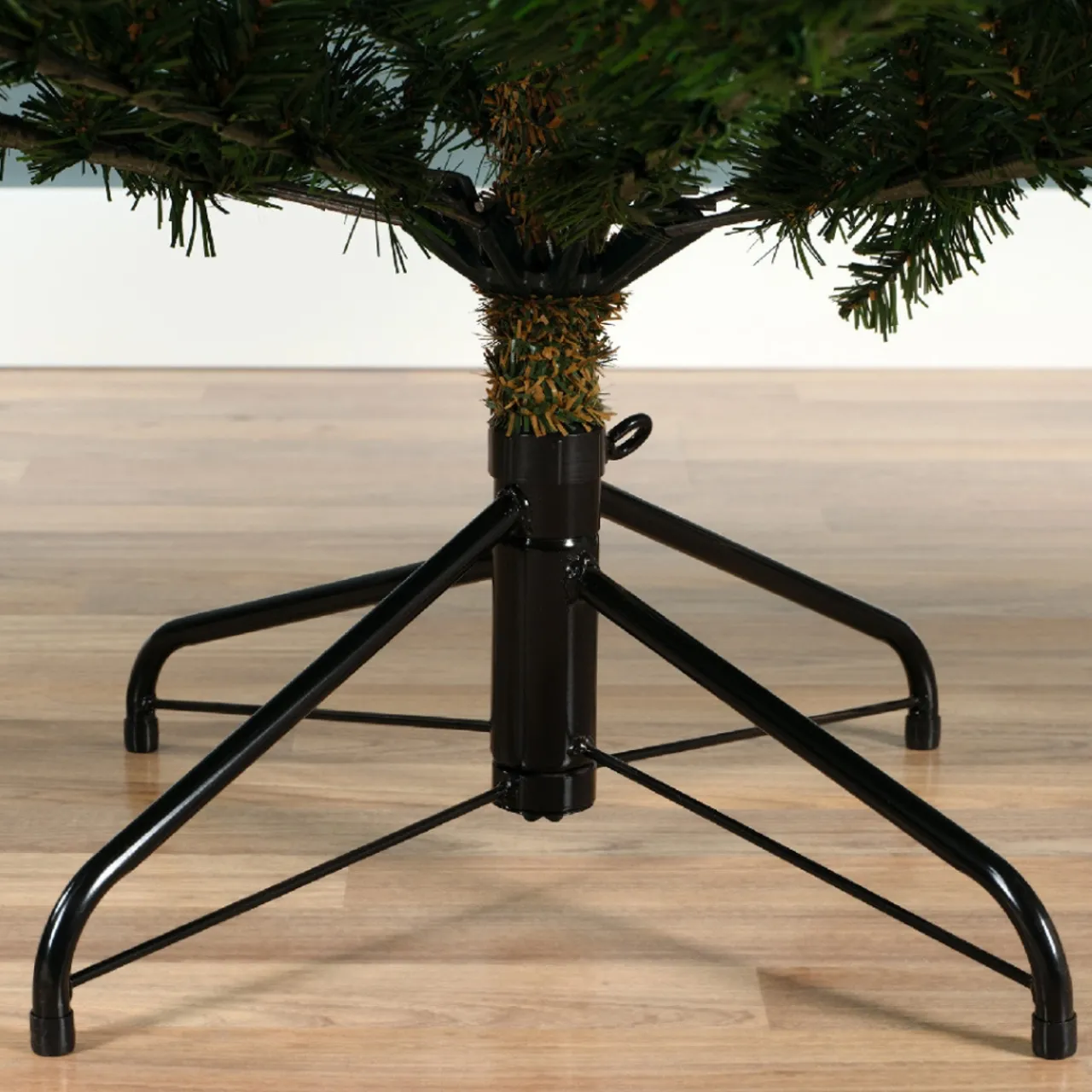 5 Foot Grandis Fir Unlit Christmas Tree< New