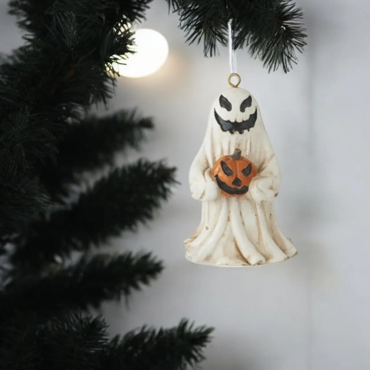 Ghost With Pumpkin Ornament< Best