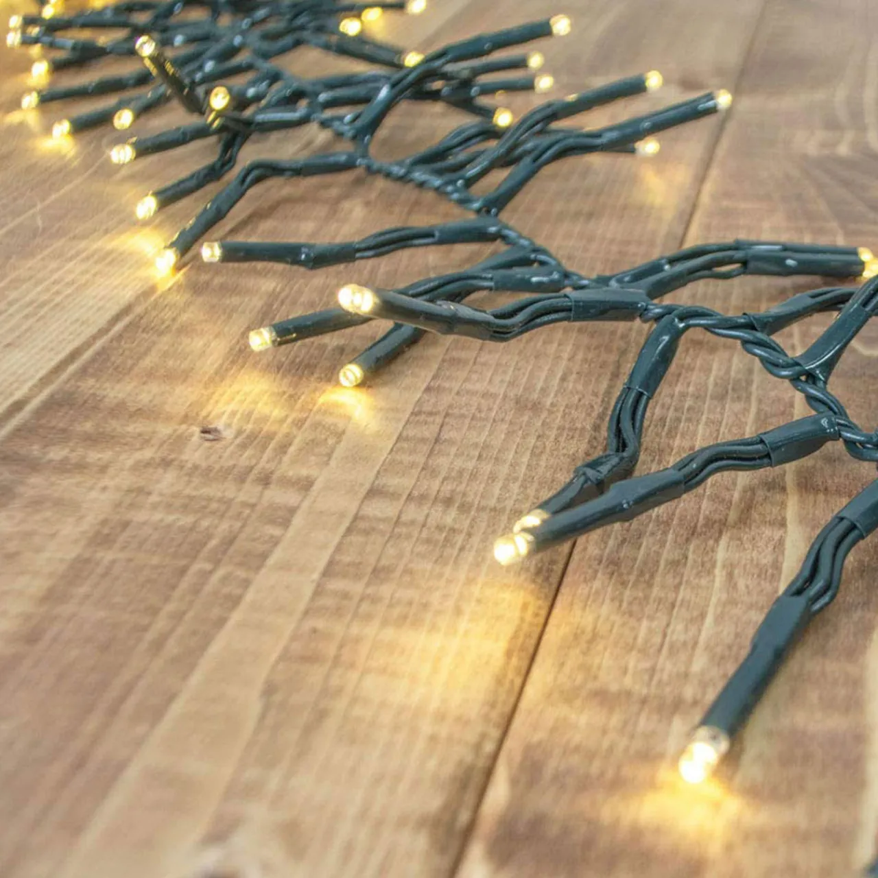 - 1512 LED Warm White Cluster Lights Green Wire | The Christmas Loft<Lumineo Fashion