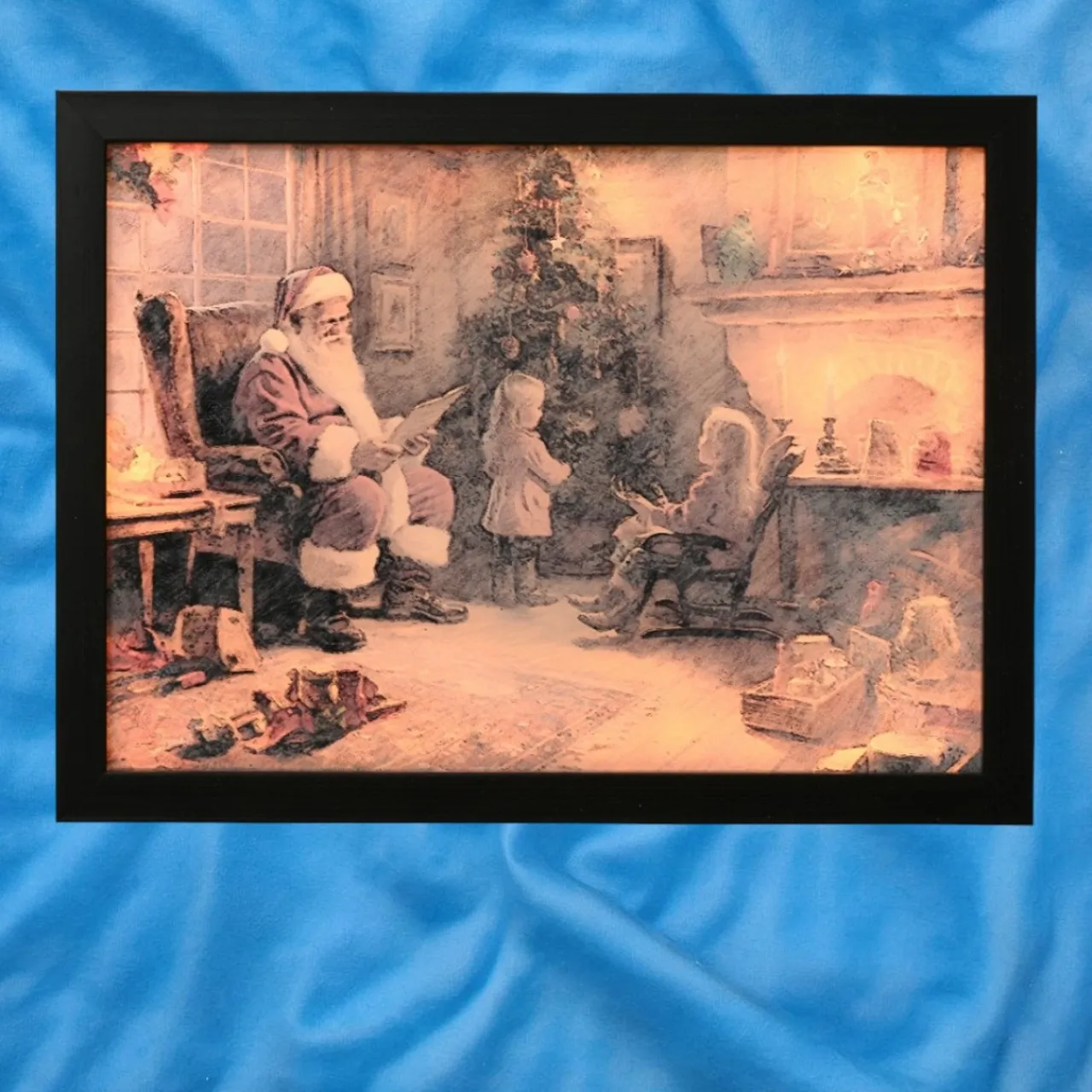 Santa's Warm Holiday Reading by the Fire LED Canvas<Lumineo Clearance