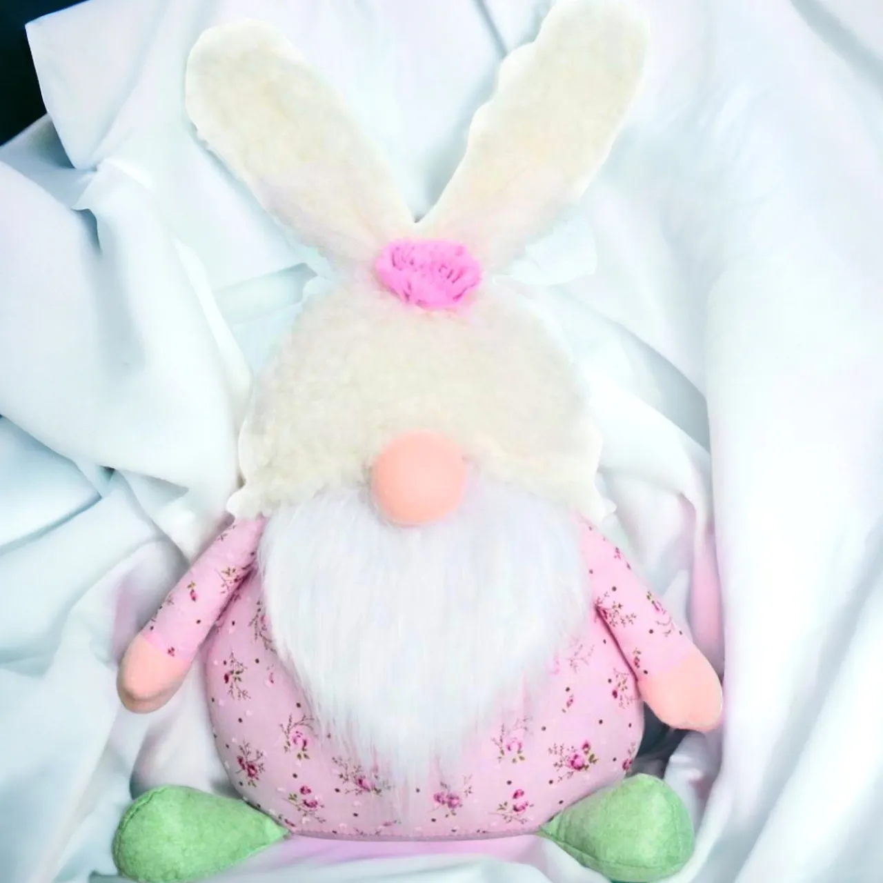 Pink Floral Bunny Gnome | The Christmas Loft< Hot