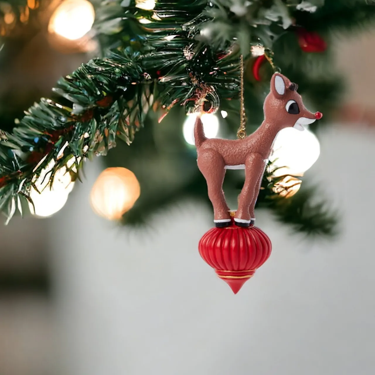 Rudolph Standing On Ornament Ornament< Online