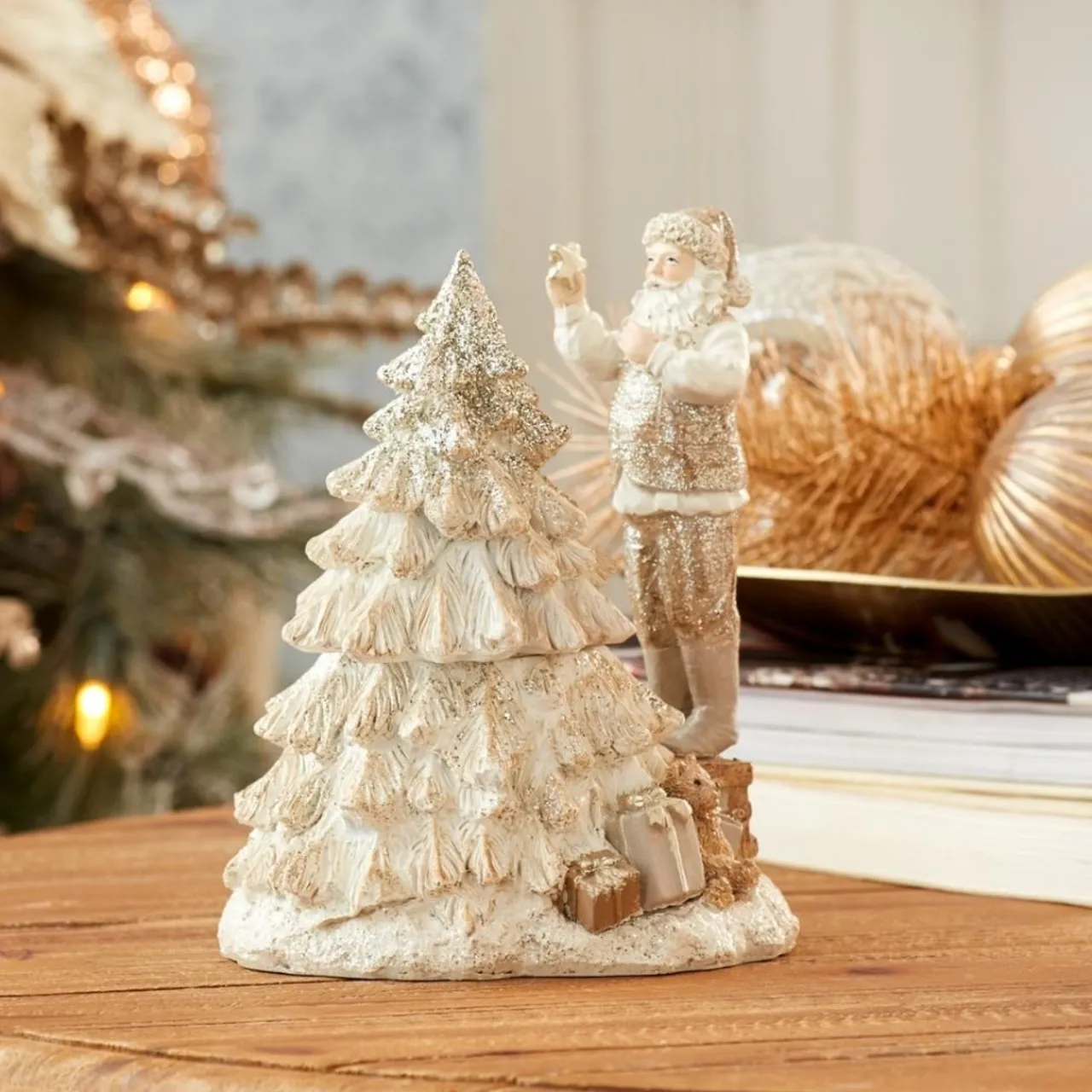 Santa With Tree Resin Figurine< Hot