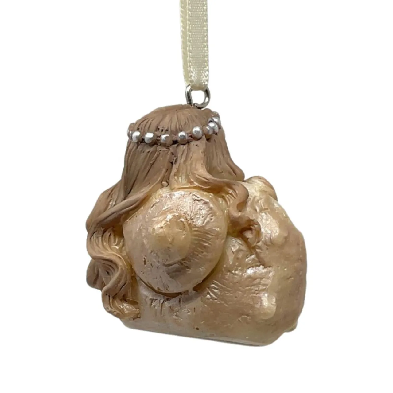Sleepy Mermaid in Conch Shell Ornament< Fashion
