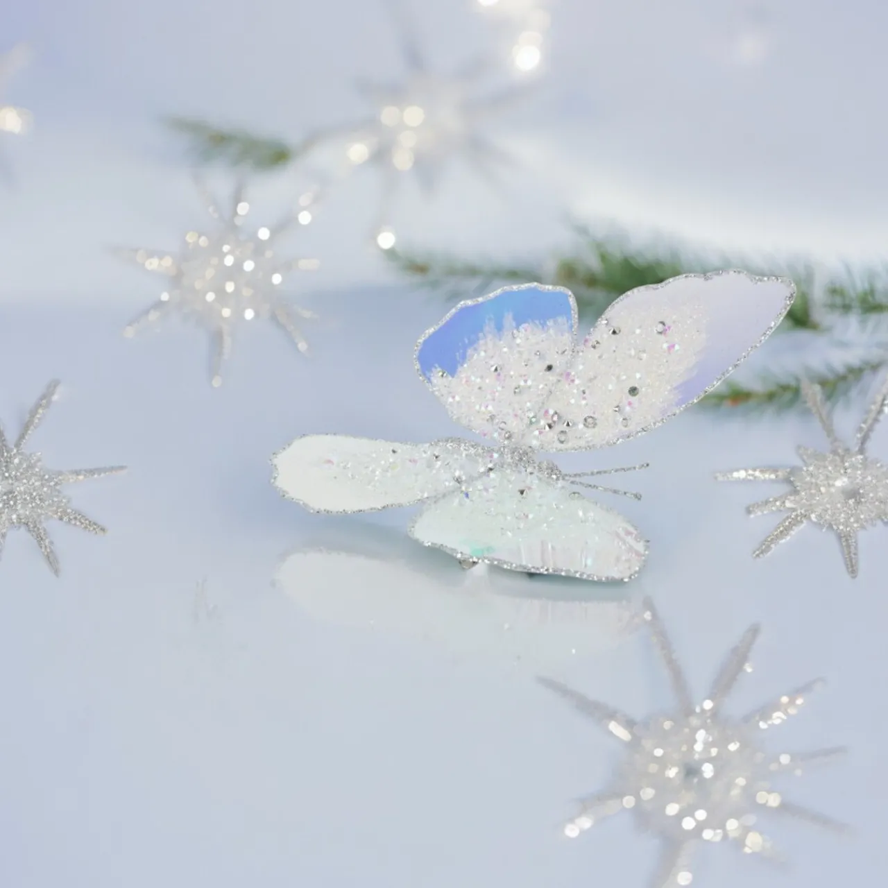 Small Iris Butterfly Clip< Clearance