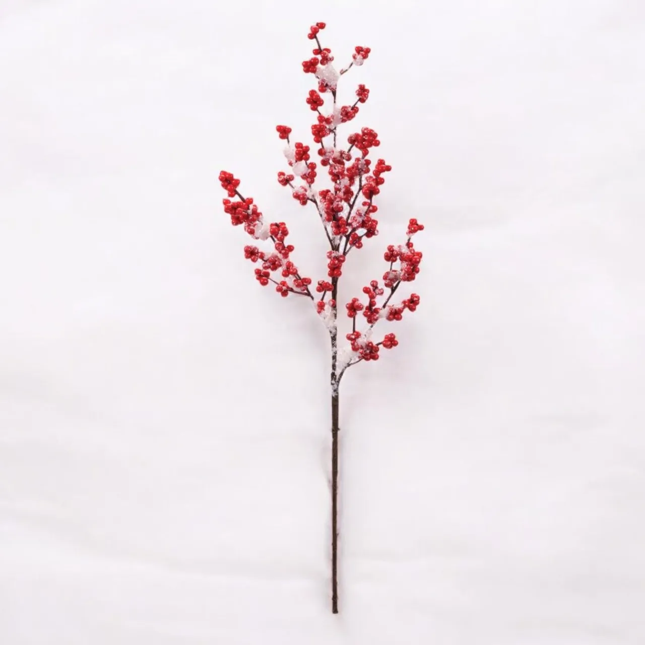 Snowy Red Berry Spray< New
