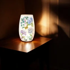 – Small Pastel Hydrangeas With Yellow Butterfly Illuminated Lighted Vase<Stony Creek Online