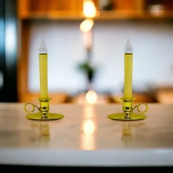 Williamsburg LED Window Candle With Auto Sensor - The Christmas Loft< Outlet